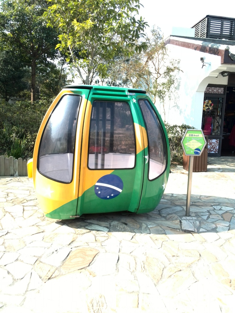 cabine de teleférico, cores do Brasil